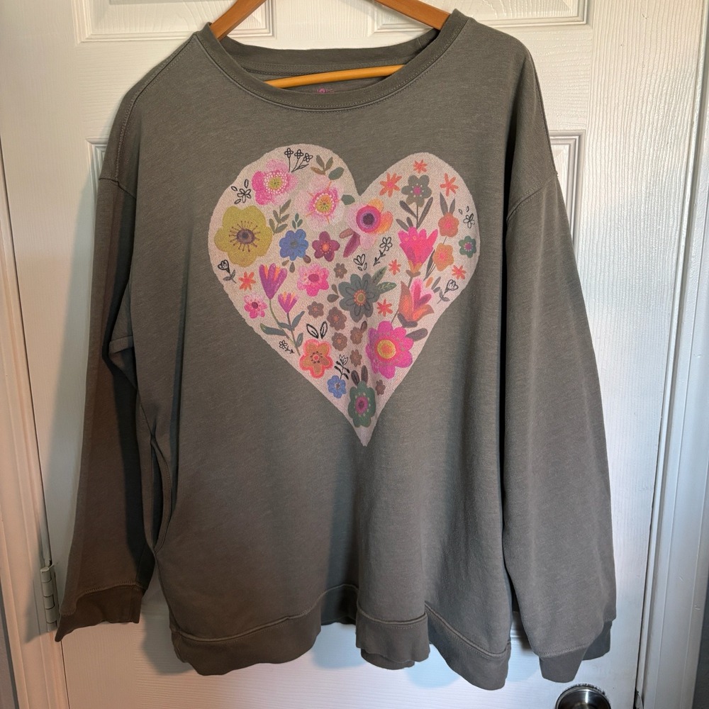 Natural Life Floral Heart Boho Charcoal Oversized Sweatshirt With Pockets Large - Picture 2 of 13